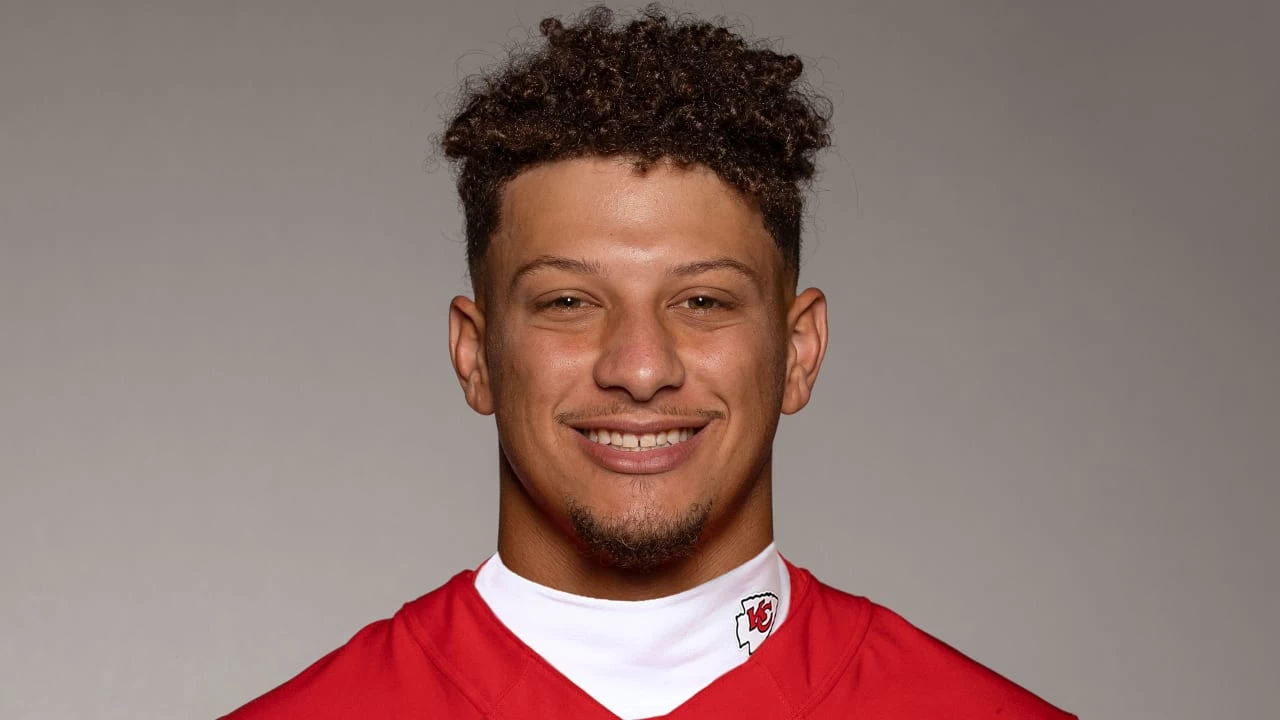 Patrick Mahomes dari Chiefs tentang Travis Kelce: 'Para Pemain Hebat Meningkat di Playoff