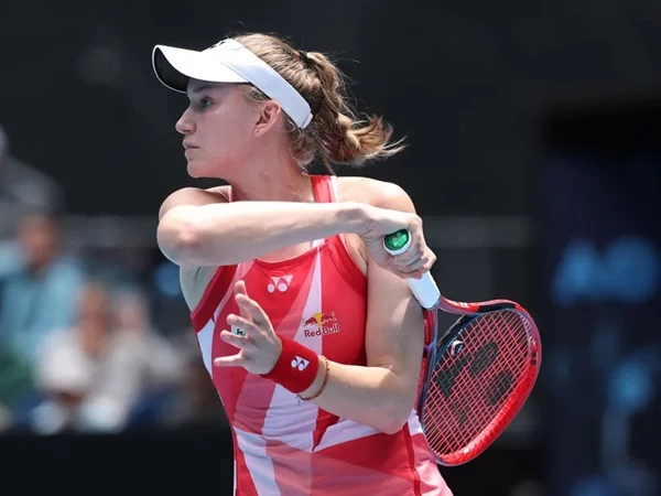 Hasil Australian Open: Elena Rybakina Terlalu Tangguh Bagi Iva Jovic