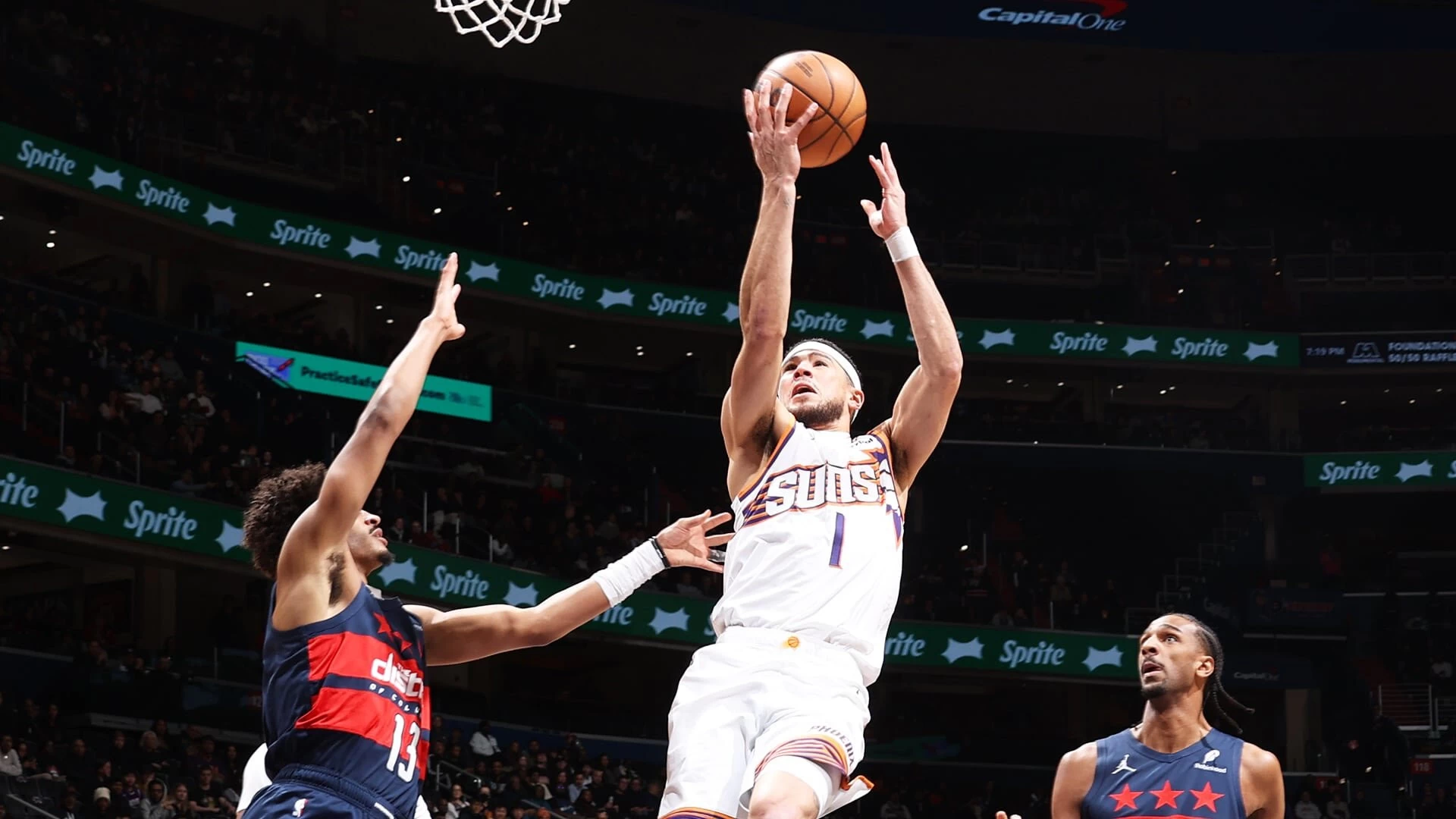 Devin Booker Selamatkan Suns dari Wizards