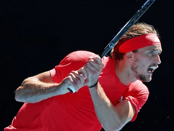 Alexander Zverev meneruskan kemajuan yang dominan di Australian Open