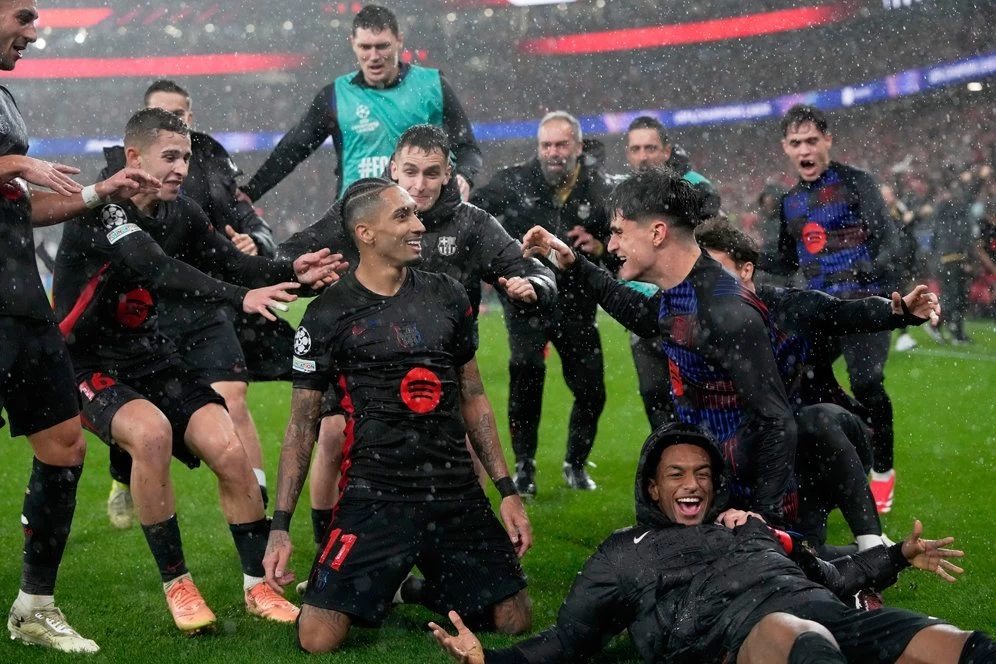 Barca Menang Dramatis, Raphinha Ribut dengan Pemain-pemain Benfica