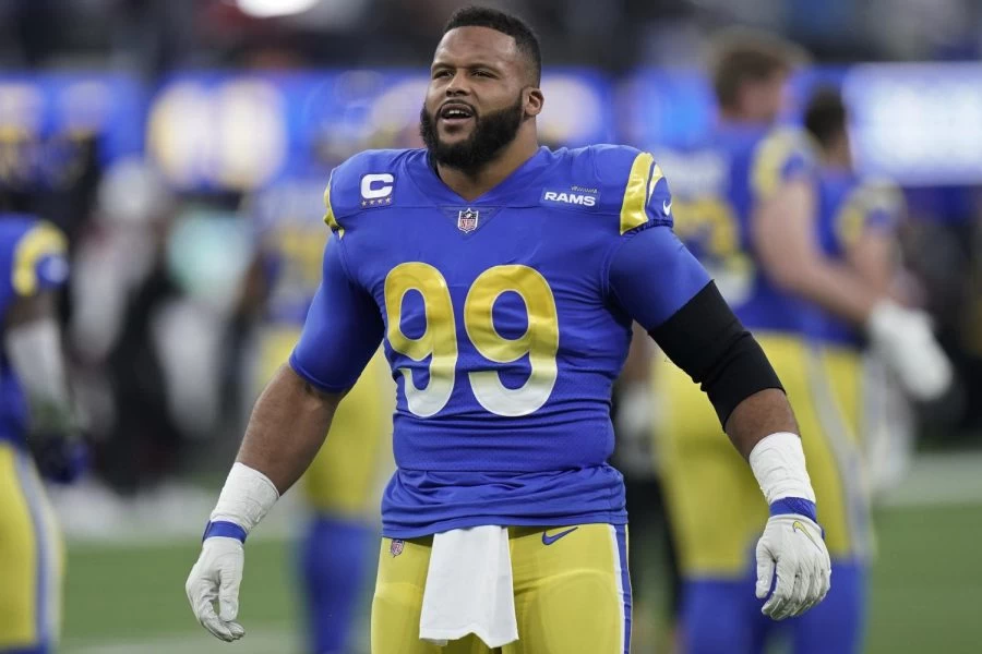 Aaron Donald Menunjuk Penggantinya: Setelah pensiun setahun yang lalu