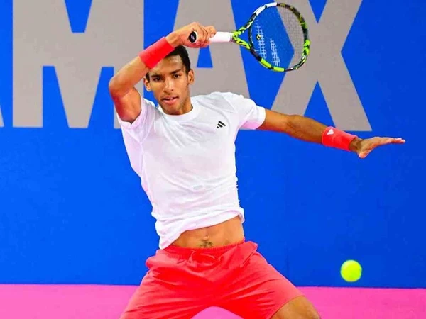 Petenis berkebangsaan Kanada, Felix Auger Aliassime melanjutkan awal meyakinkan pada musim 2025 ketika berkompetisi di Montpellier Open.