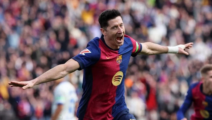 Lewandowski Sudah 30 Gol, Menuju Musim Terbaiknya di Barcelona