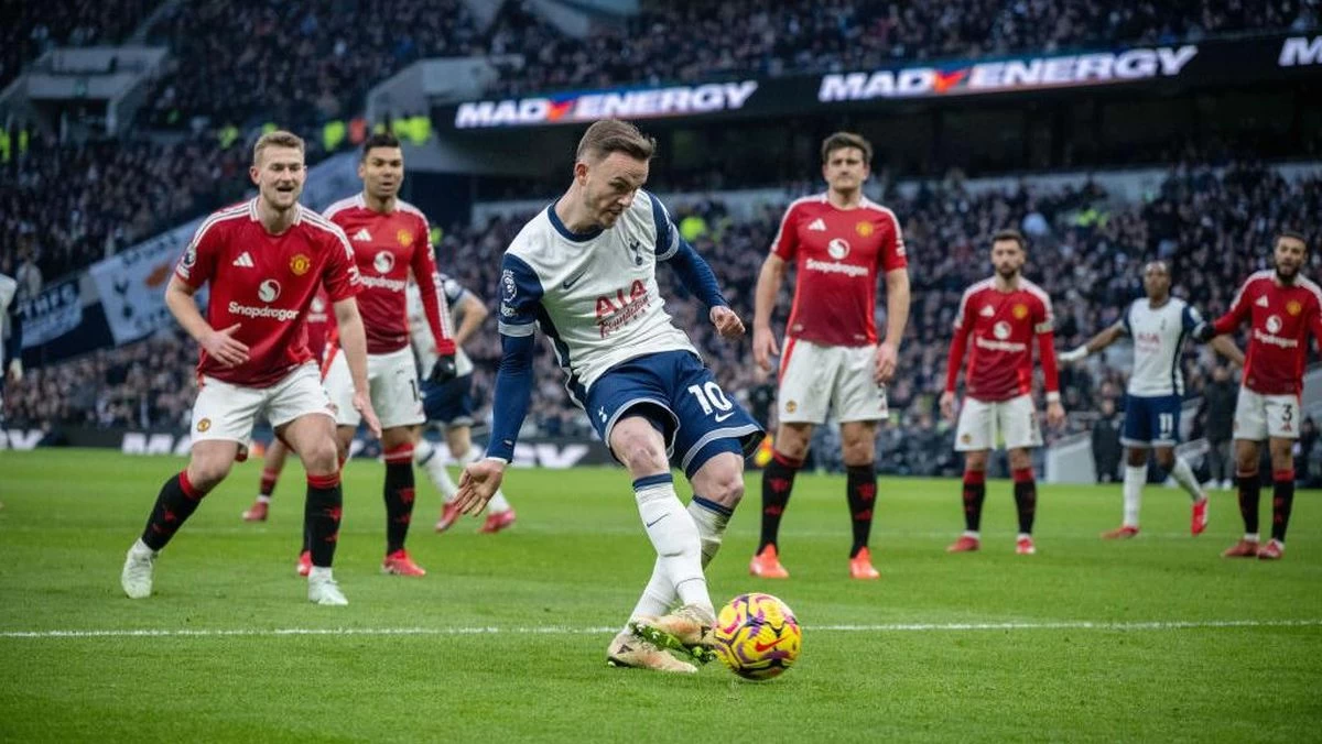 MU Dikalahkan Tottenham, Owen Kecam 3 Bek yang Nggak Ngapa-ngapain