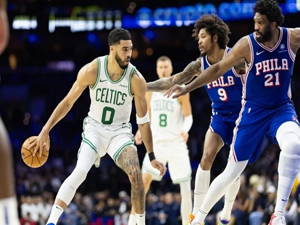 Payton Pritchard mencetak 28 poin dari bangku cadangan dan Jayson Tatum mencatat triple-double pada hari Kamis saat Boston Celtics bangkit dari jeda All-Star dengan kemenangan tandang 124-104 atas Philadelphia 76ers