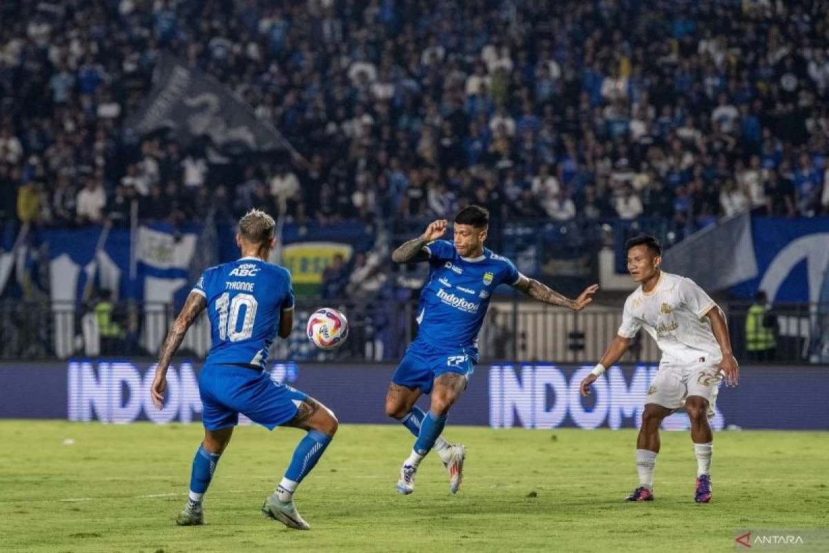 Jelang Lawan Madura United, Persib Kehilangan Dimas Drajad