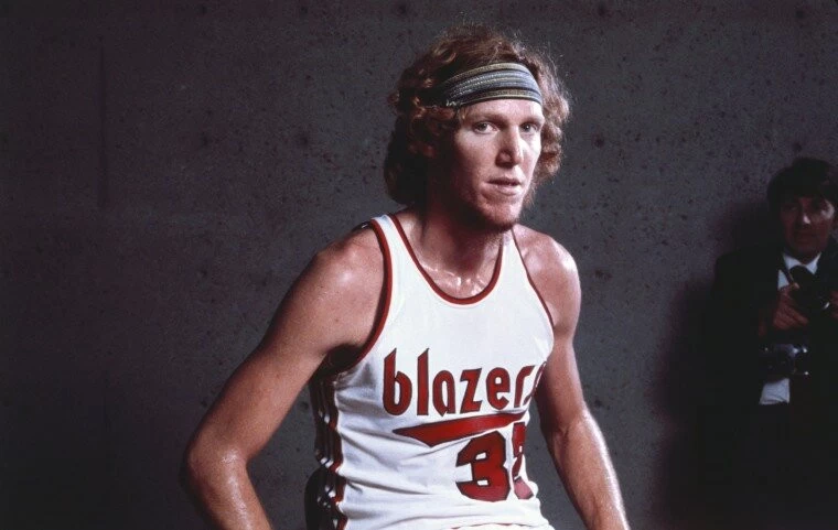 Memorabilia Mendiang Bill Walton Dilelang