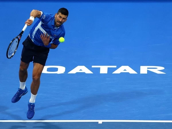 Novak Djokovic mungkin sudah berusia 37 tahun, tetapi tampaknya ia belum berniat untuk pensiun, setidaknya menurut sang ayah, Srdjan