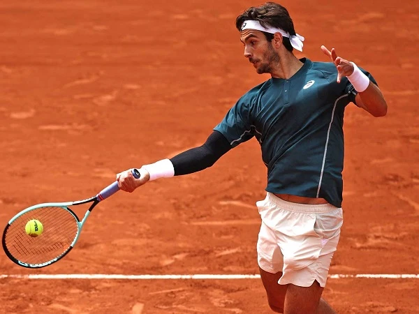 Hasil French Open: Tampil Perkasa, Lorenzo Musetti Melenggang Di Paris