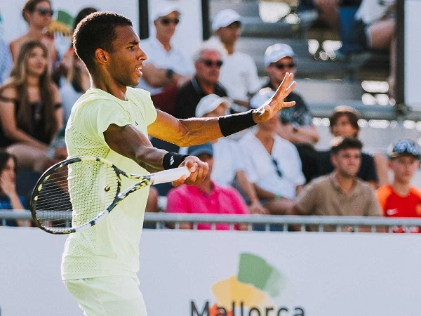 Felix Auger Aliassime Terhindar Dari Kekalahan Di Mallorca