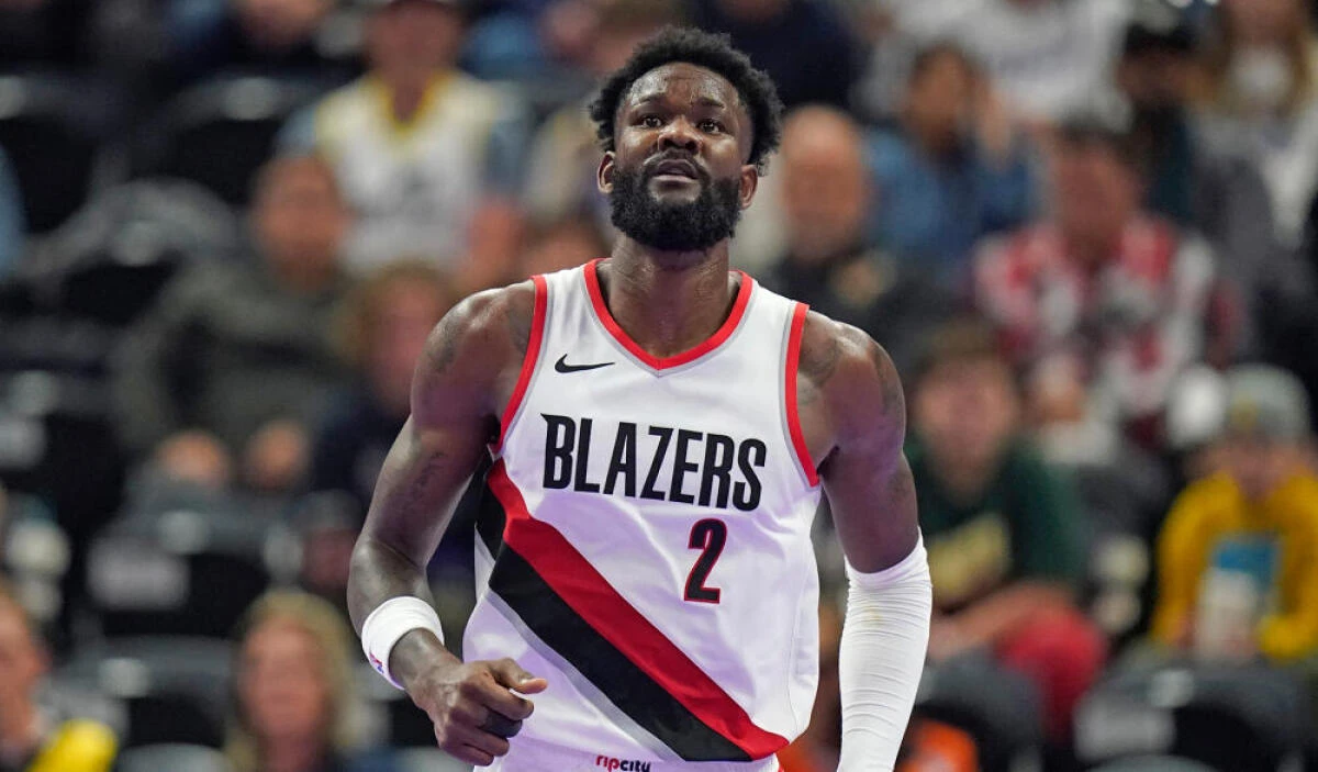 Deandre Ayton Jadi Rebutan Tiga Tim