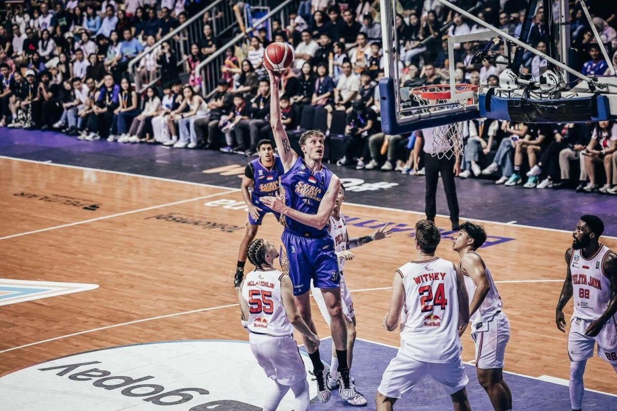 Matikan PJ di Kuarter 3, Satria Muda Unggul 1-0 di Semifinal!